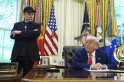 六爻自学美媒：“我们正在夺走埃隆的朋友”，白宫要求特朗普与马斯克共同盟友选边站队