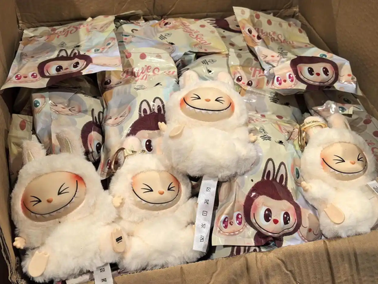 Labubu的假货产业链：秘密全球发货，工厂谁也(🤹)不能(🥇)来看